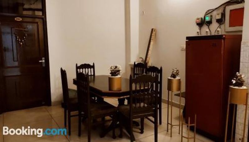 Kamer - Corporates  Couples WHITE HOUSE Luxury Rooms - Loved by Travellers