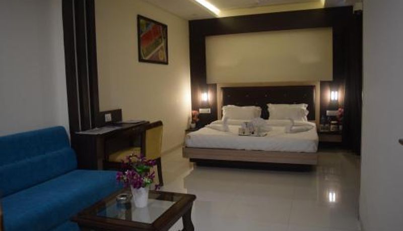 Camera - Hotel Dayal Shree Paradise