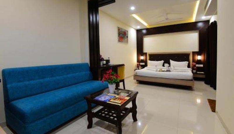 Info - Hotel Dayal Shree Paradise