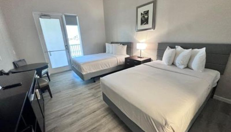 Oda - John's Pass Hotel - Fully Remote Check In