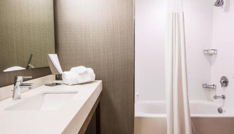 Bagno - Courtyard by Marriott Columbia Cayce