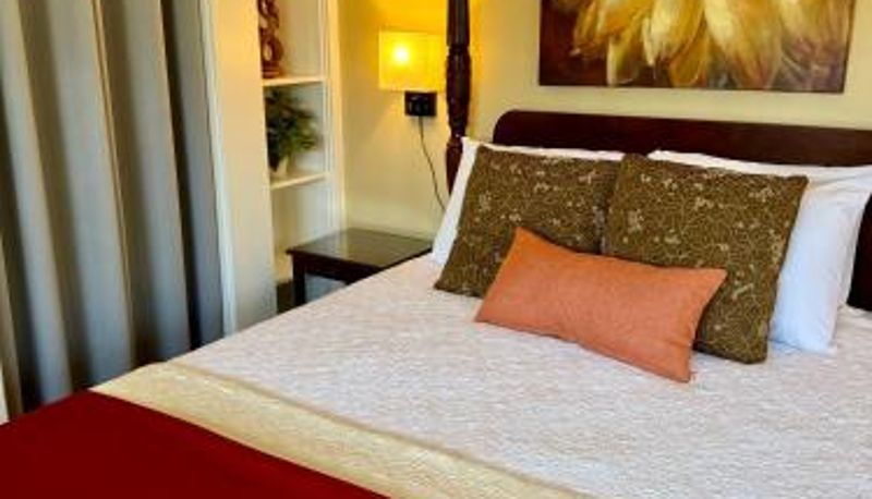 Info - Bayberry Inn B&B and Oregon Wellness Retreat