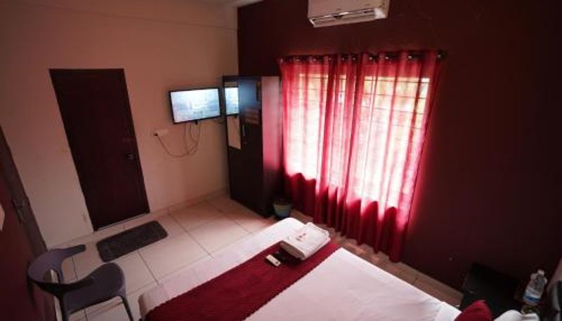 Info - Atmos Inn Calicut Near Aster Mims Hospital