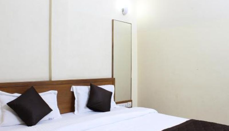 インフォメーションセンター - FabHotel Ria Residency - Nr Big Daddy Casino Cruise