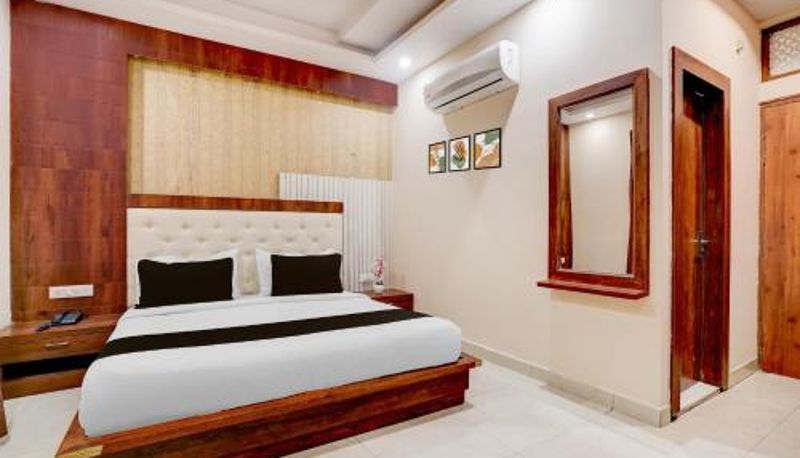 Oda - Super Townhouse Oak Dehradun Court Formerly GK Residency