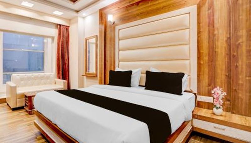 Oda - Super Townhouse Oak Dehradun Court Formerly GK Residency