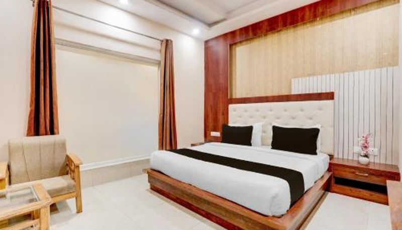 Oda - Super Townhouse Oak Dehradun Court Formerly GK Residency