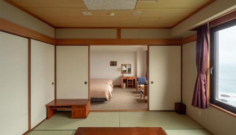 Info - THE HOTEL YAKUSHIMA ocean & forest