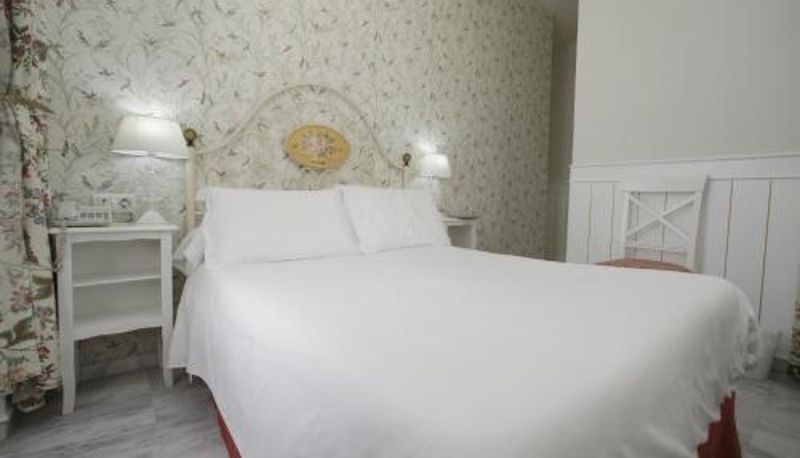 Informacje - Basic Hotel Puerta de Sevilla