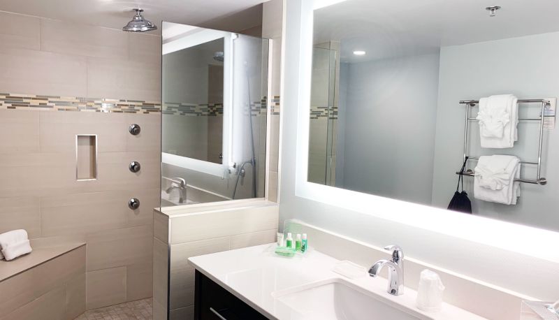 Camera - Holiday Inn CHARLOTTESVILLE-UNIV AREA by IHG