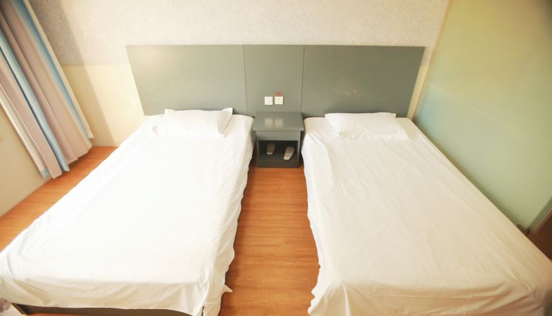 Kamer - Yilai Qingdao Zhongshan Road Catholic Church Hotel