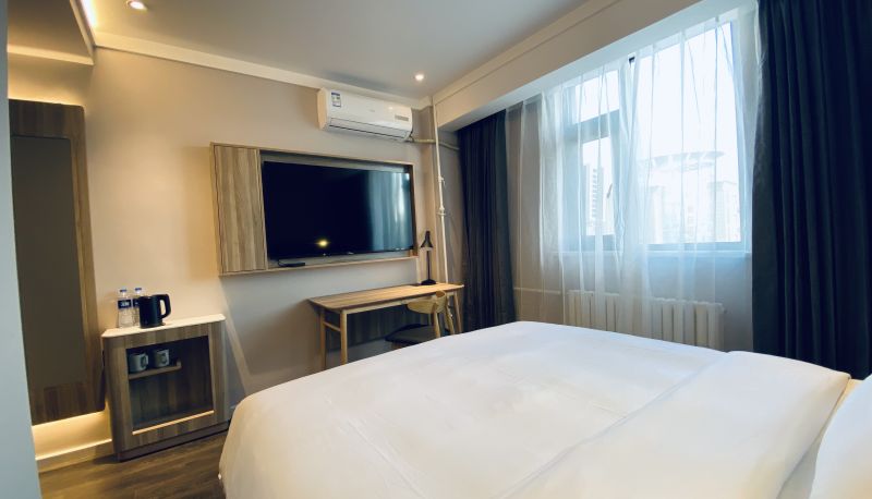 Kamer - Hanting Weinan Railway Station Hotel