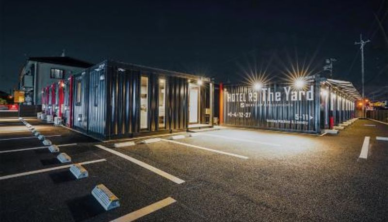Zewnętrzna część hotelu - HOTEL R9 The Yard Yuki