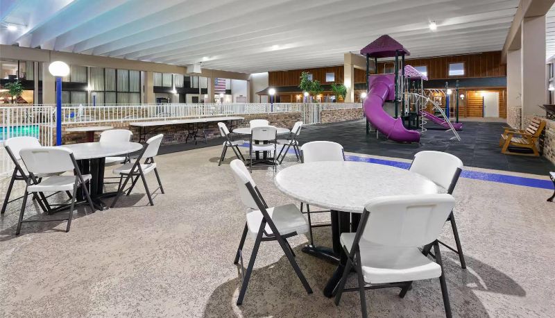 Vista interna - Quality Inn & Suites