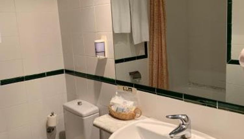 Habitación triple - Hotel Área de Calahorra