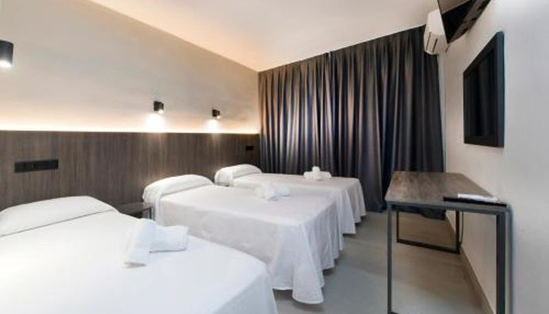 Pokój trzyosobowy - Hotel Base - Adults Only