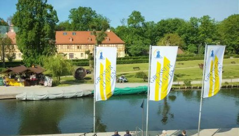 Frühstücksraum innerhalb des Restaurants - SPREE. Hotel am Hafen