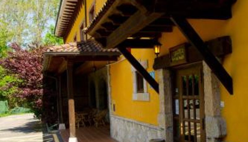 Información - Hotel El Angliru