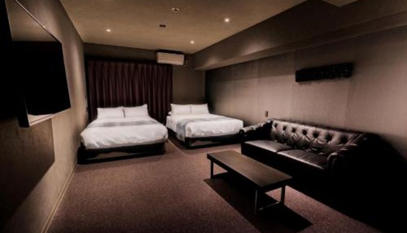 Pokój trzyosobowy - Randor Hotel Namba Osaka Suites