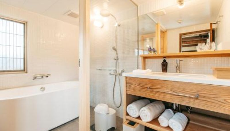 Cuarto de baño - UHN Nara Mannenhitsu Hompo formerly RITA Gosemachi