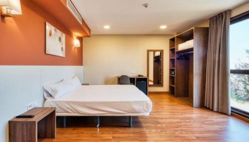 Triple room - Checkin Madrid Móstoles