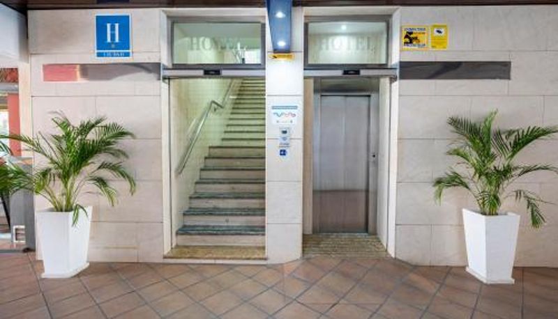 Info - Hotel Las Américas