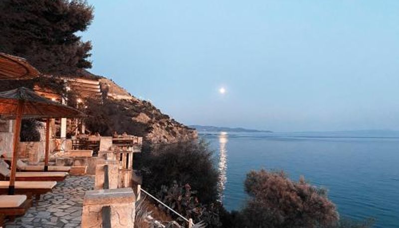Otel açık alanı - Cokkinis Hotel