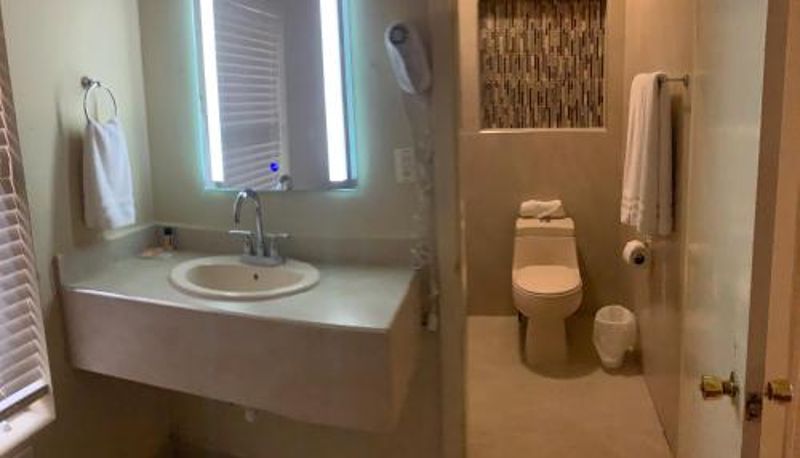 Bagno - HOTEL PLAZA RIVIERA