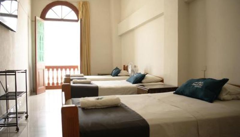 Info - Hotel Estancia Real