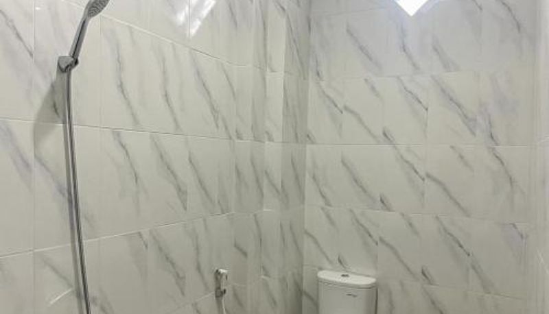 Bagno - RedDoorz Syariah near Stasiun Madiun 2
