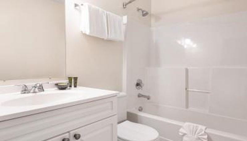Bagno - West Coast Trail Lodge