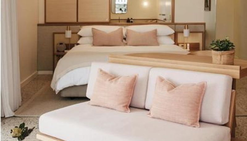 Info - The Surf Yamba - Boutique Hotel