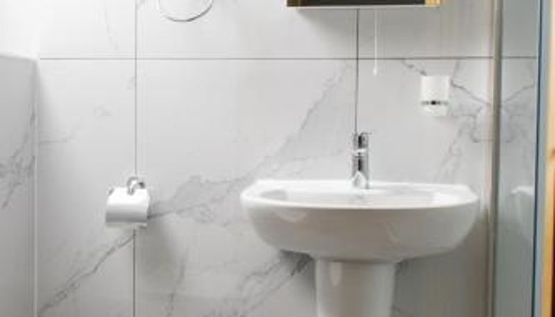 Info - Burren London Hotel