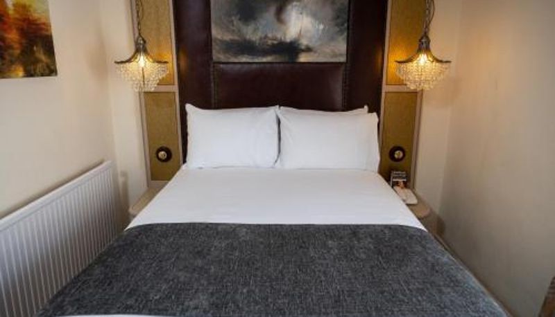 Informacje - Antelope by Greene King Inns