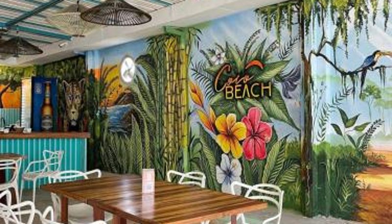 Salle de petit-déjeuner dans le restaurant - Hotel Coco Beach by Croma