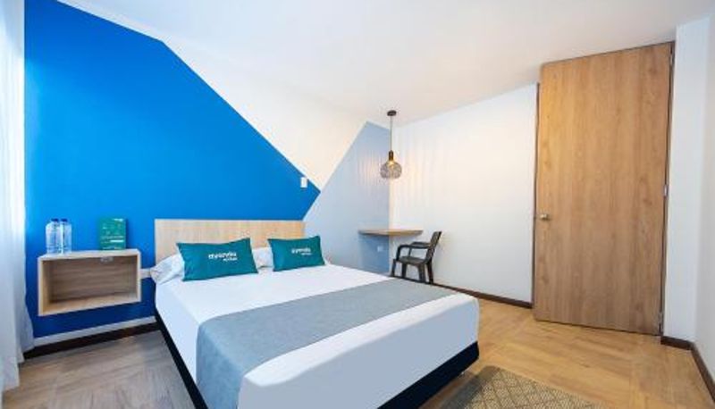 Standart oda - Hotel De La Calle Real
