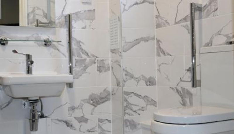 Bathroom - Blue Sapphire Hotel
