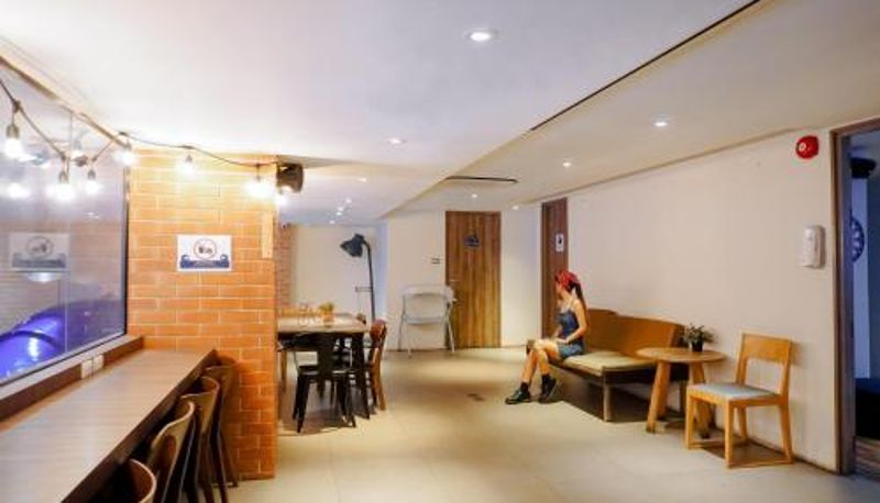 Frühstücksraum innerhalb des Restaurants - Kokotel Bangkok Surawong