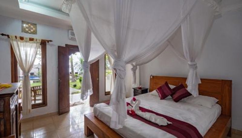 Info - Mushroom Beach Bungalows