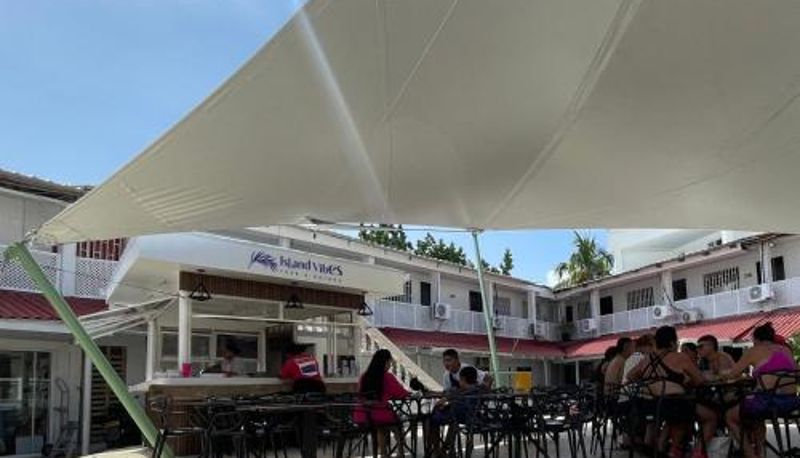 Sala prima colazione all'interno del ristorante - Island Vibes