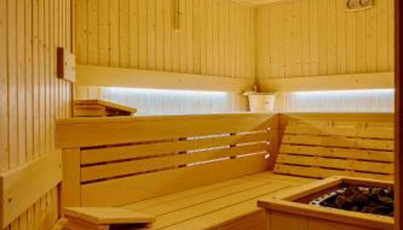 Info - Jess Hotel & Spa Warsaw Old Town