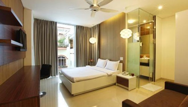 Info - Yellow House Saigon