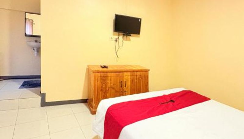 Oda - RedDoorz Syariah at Nusa Indah near BNS
