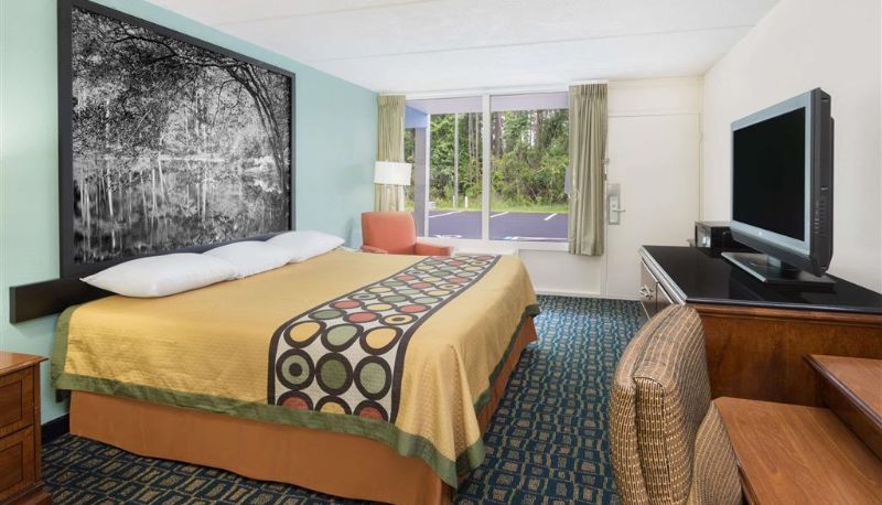 Room - Super 8 By Wyndham Kingsland I-95/Naval Base Area