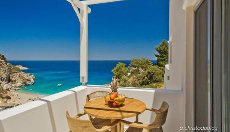 Info - Agnantema luxury suites
