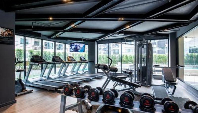 Zona de bienestar y gimnasio - Cross Vibe Bangkok Sukhumvit