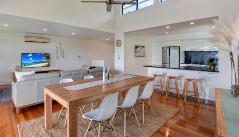 Apartment - Pinnacle Apartments on Hamilton Island by HIHA