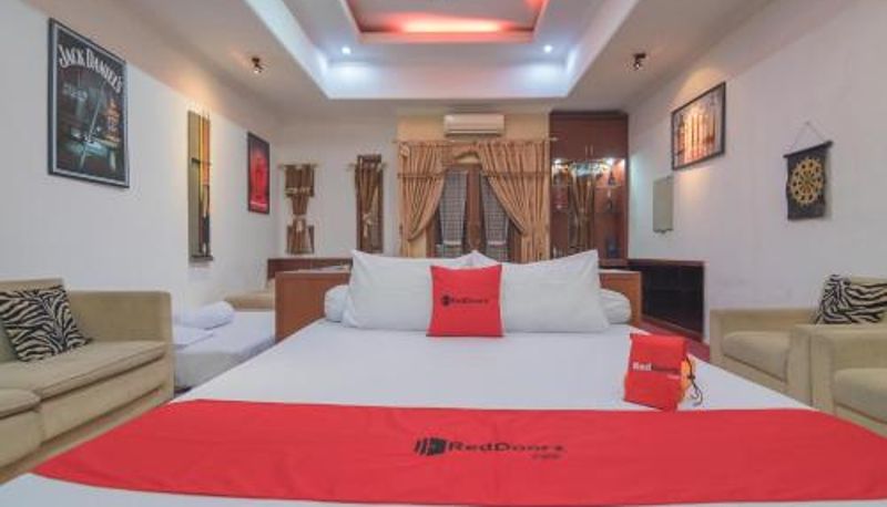 Oda - RedDoorz Syariah near Margahayu Raya