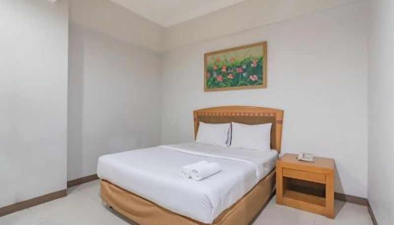 Oda - Hotel Yehezkiel Surapati Mitra RedDoorz