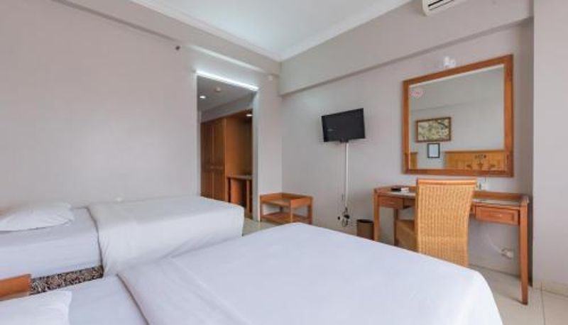 Oda - Hotel Yehezkiel Surapati Mitra RedDoorz